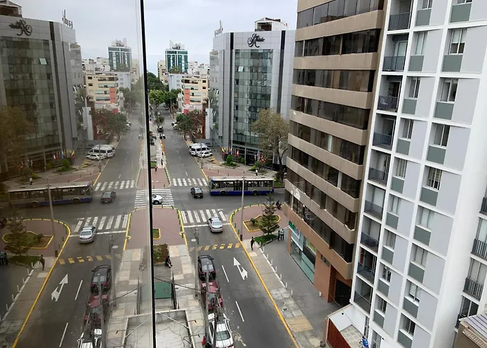 Hotel 4 estrelas: Arawi Miraflores Prime